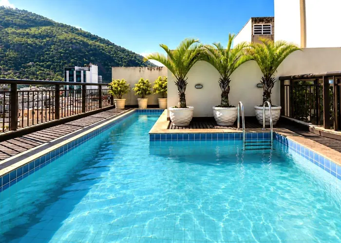 Flat Em Copacabana Com Piscina, Vaga Gratis E Vista Para O Verde - Praia A 5 Min Rio de Janeiro